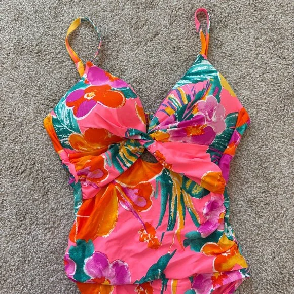 La Blanca Bright Pink One-Piece Swimsuit – Size 6 - Picture 2 of 5